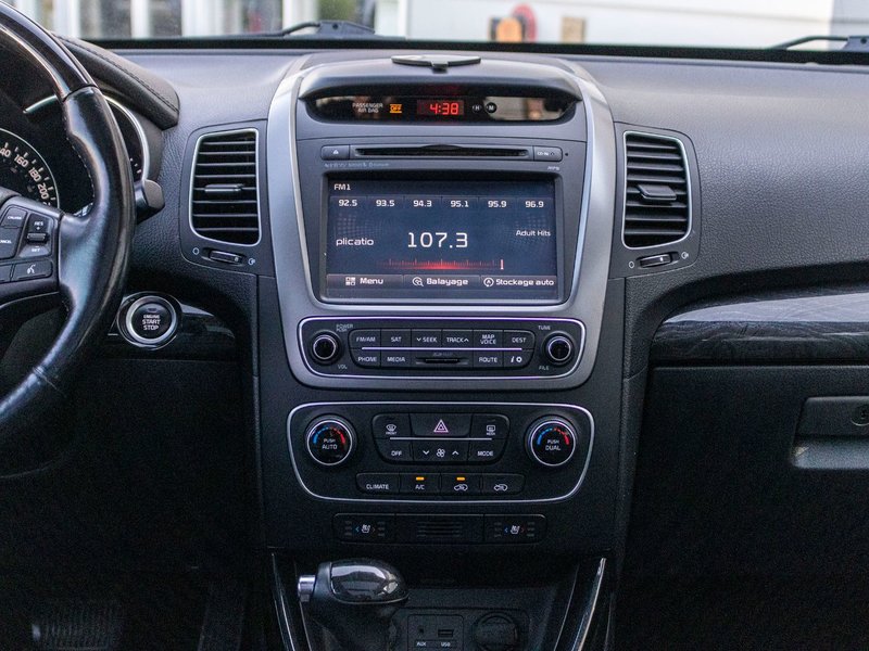 Kia Sorento SX V6 AWD CUIR TOIT NAVI 2015 7 PASSAGERS
