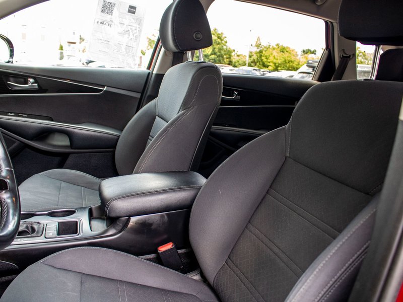 2019 Kia Sorento LX 4CYL AUTOM BAS KILO NO CARFAX CLAIM
