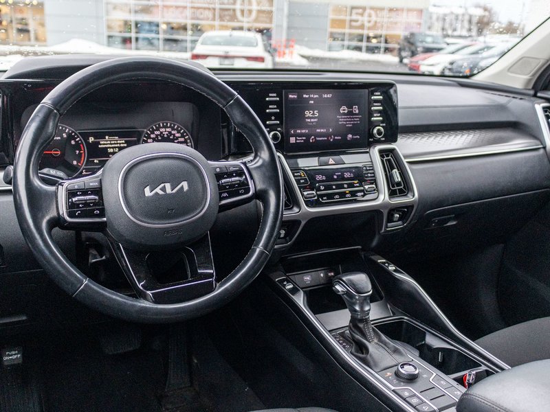 2022 Kia SORENTO LX 2.5L AWD (PREM PAINT) LX PREMIUM AWD 7 PASSAGERS 1 OWNER NO CARFAX CLAIM