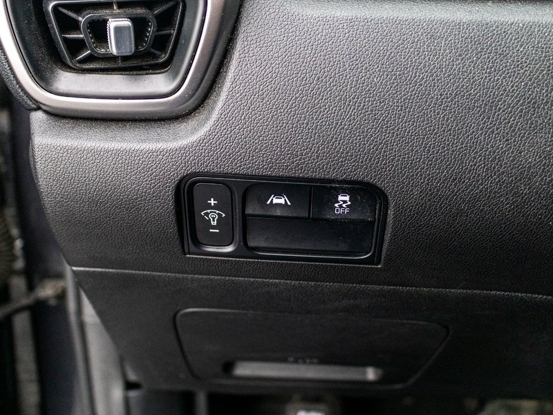 2022 Kia SORENTO LX 2.5L AWD (PREM PAINT) LX PREMIUM AWD 7 PASSAGERS 1 OWNER NO CARFAX CLAIM