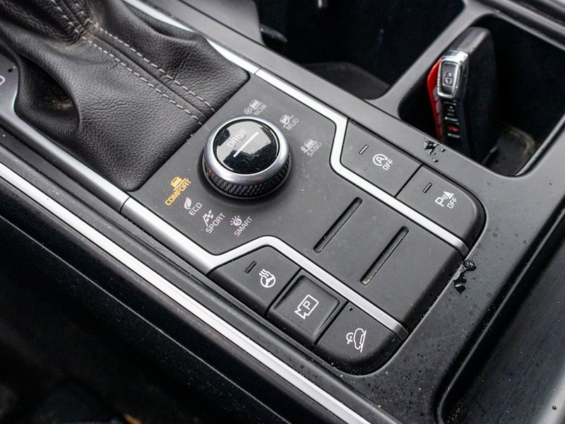 2022 Kia SORENTO LX 2.5L AWD (PREM PAINT) LX PREMIUM AWD 7 PASSAGERS 1 OWNER NO CARFAX CLAIM