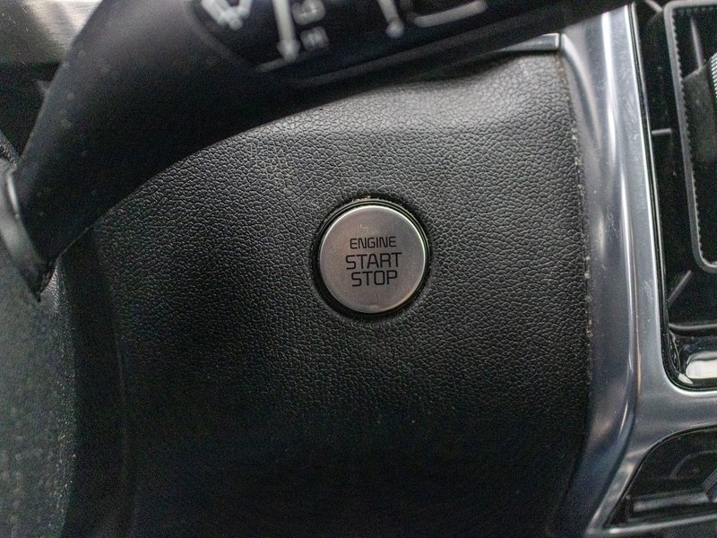 2023 Kia Sorento SX AWD 6 PASSAGERS NEW WINDSHIELD