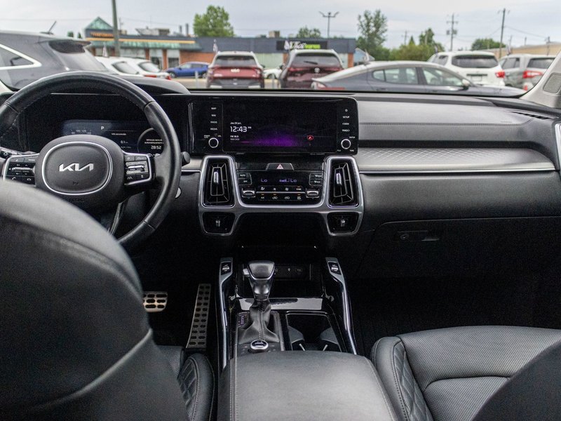 2023 Kia Sorento SX AWD 6 PASSAGERS NEW WINDSHIELD