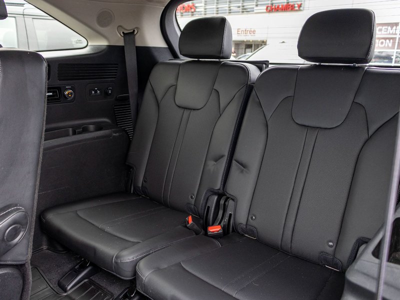 2023 Kia Sorento SX AWD 6 PASSAGERS NEW WINDSHIELD