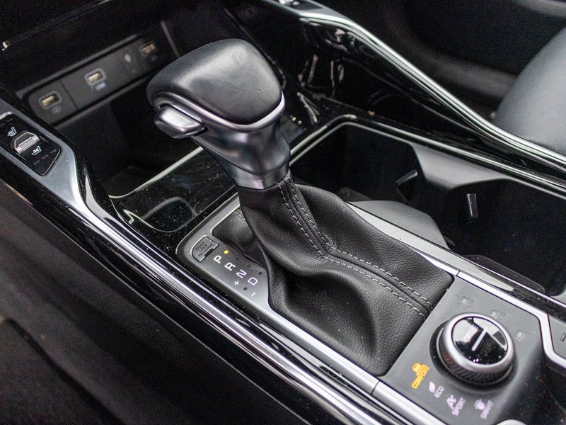 Kia Sorento SX AWD 6 PASS CUIR TOIT NAV 2023 1 PROPRIO PAS DE RECLAMATION AU CARFAX