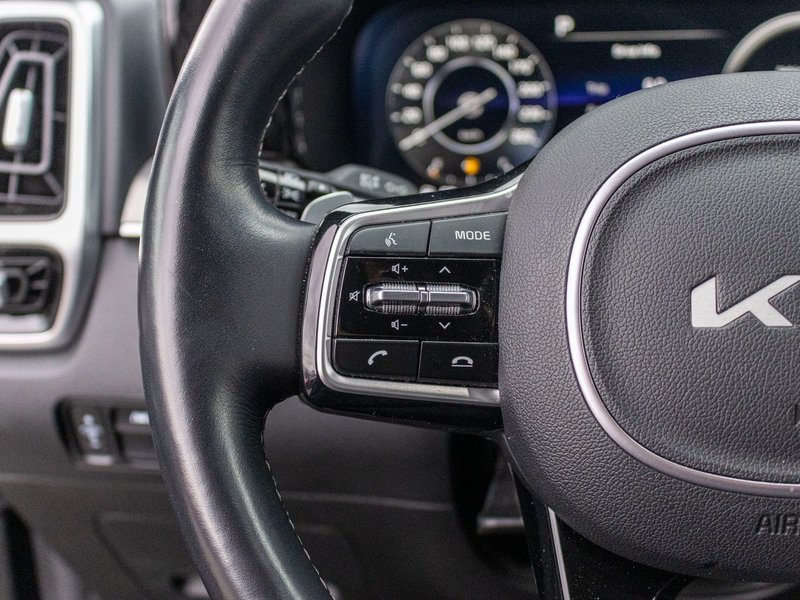 Kia Sorento SX AWD 6 PASS CUIR TOIT NAV 2023 1 PROPRIO PAS DE RECLAMATION AU CARFAX