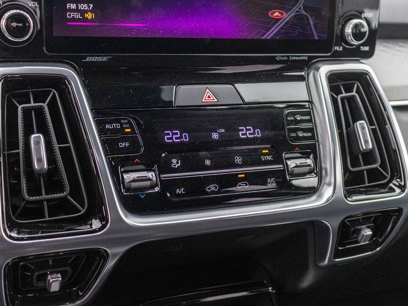 Kia Sorento SX AWD 6 PASS CUIR TOIT NAV 2023 1 PROPRIO PAS DE RECLAMATION AU CARFAX