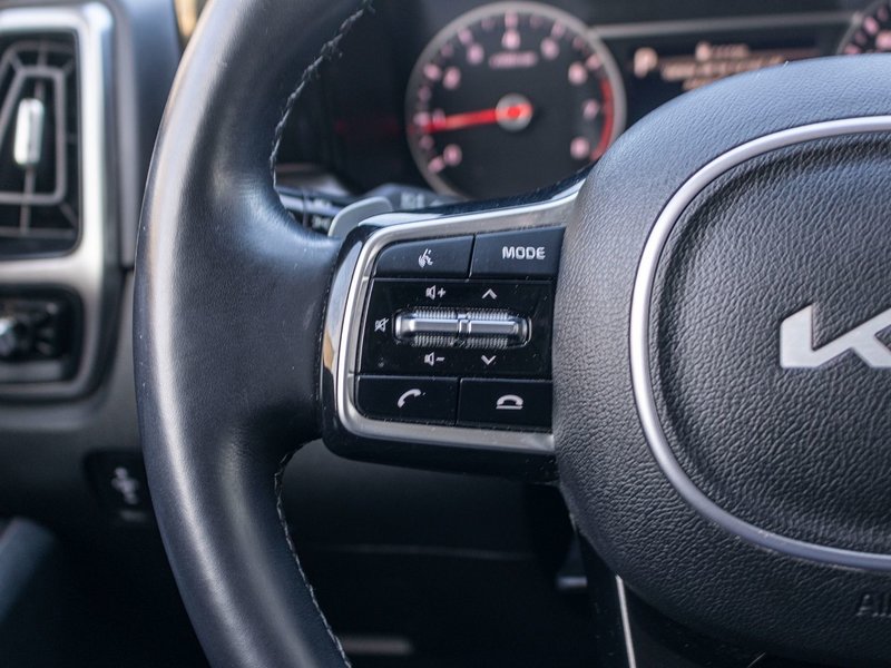 Kia Sorento X-LINE AWD NOIR BAS KILO 2023 1 PROPRIO PAS DE RECLAMATION AU CARFAX