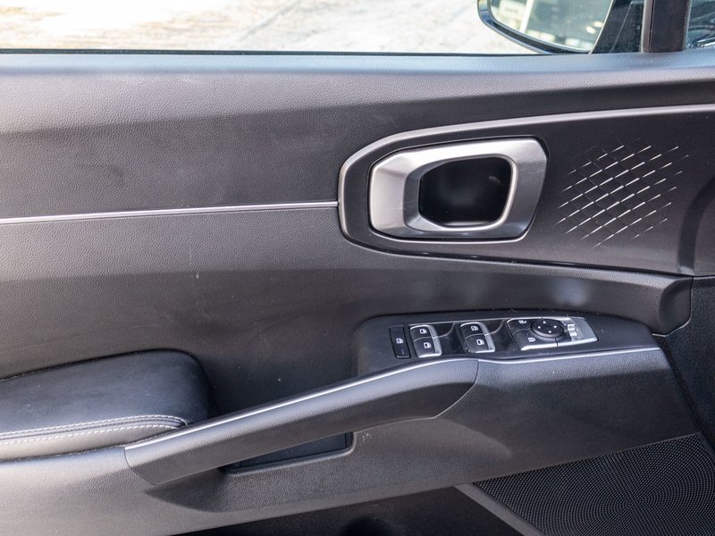 Kia Sorento X-LINE AWD NOIR BAS KILO 2023 1 PROPRIO PAS DE RECLAMATION AU CARFAX