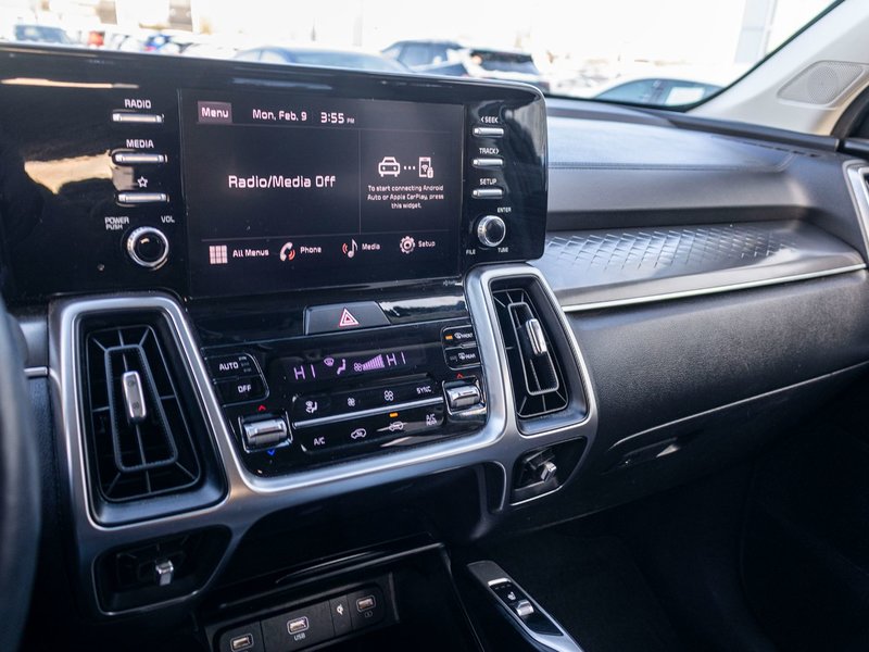 Kia Sorento X-LINE AWD NOIR BAS KILO 2023 1 PROPRIO PAS DE RECLAMATION AU CARFAX