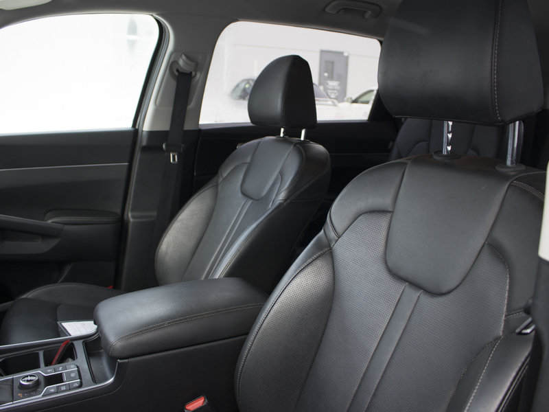 Kia SORENTO EX 2.5T AWD (PREM PAINT) EX AWD CUIR NOIR SUR NOIR 2024 1 PROPRIO PAS DE RECLAMATION AU CARFAX