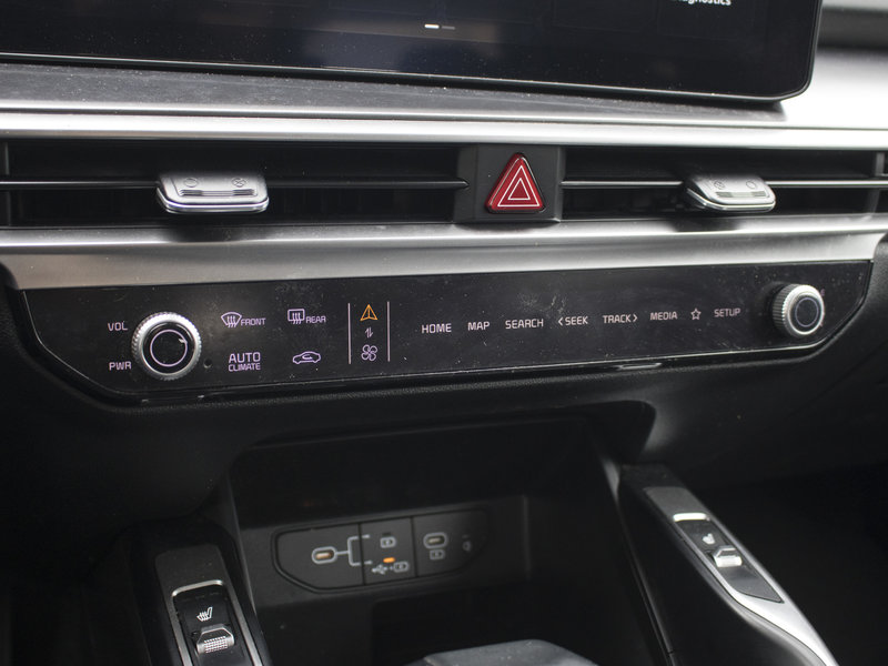 Kia SORENTO EX 2.5T AWD (PREM PAINT) EX AWD CUIR NOIR SUR NOIR 2024 1 PROPRIO PAS DE RECLAMATION AU CARFAX