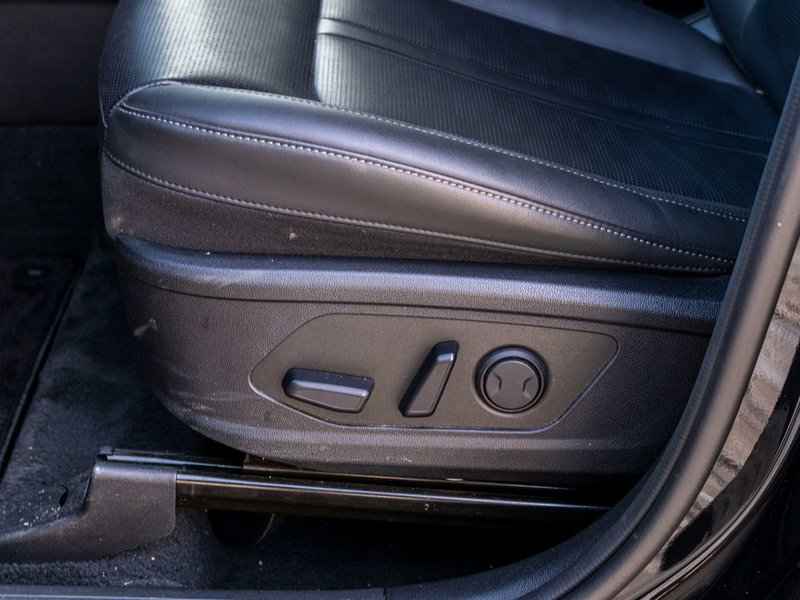 Kia Sorento EX AWD NOIR CUIR 36470KM 2024 PAS DE RECLAMATION AU CARFAX