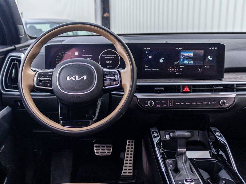 Kia Sorento X-PRO RARE AWD NOIR CUIR BRUN WOW 2024 PAS DE RECLAMATION AU CARFAX