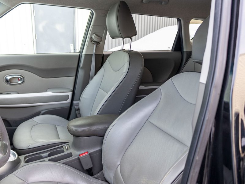 2017 Kia Soul EV LUXURY AUTOM NOIR NO CARFAX CLAIM