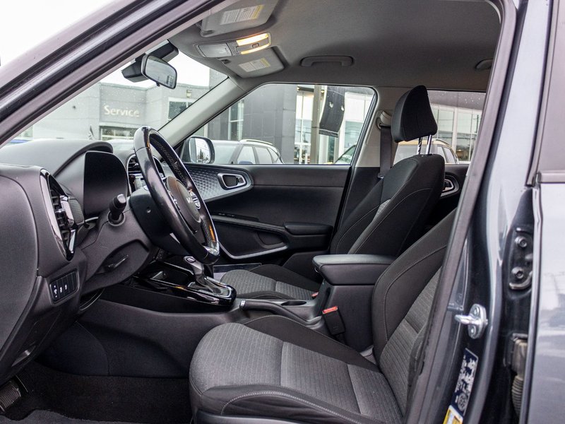 2023 Kia SOUL 2.0L EX IVT (PREMIUM PAINT) EX AUTOM A/C CAMERA BAS KILO 1 OWNER NO CARFAX CLAIM