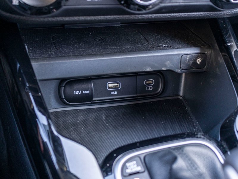 2024 Kia Soul EX AUTOM BLEUE 6857KM WOW RARE 1 OWNER NO CARAFX CLAIM