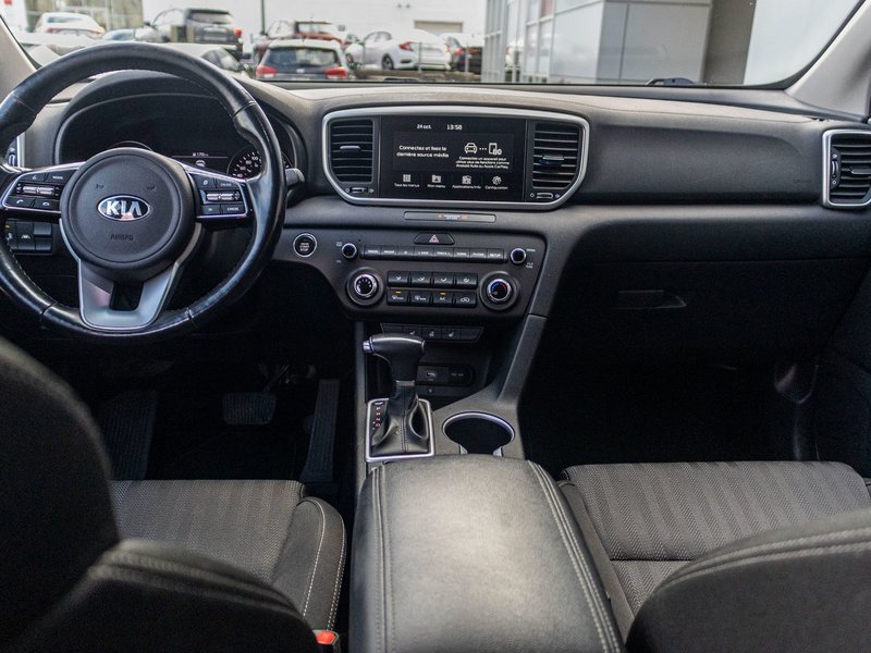 Kia Sportage EX TOIT AWD BLANC 55825KM 2022 1 PROPRIO PAS DE RECLAMATION AU CARFAX