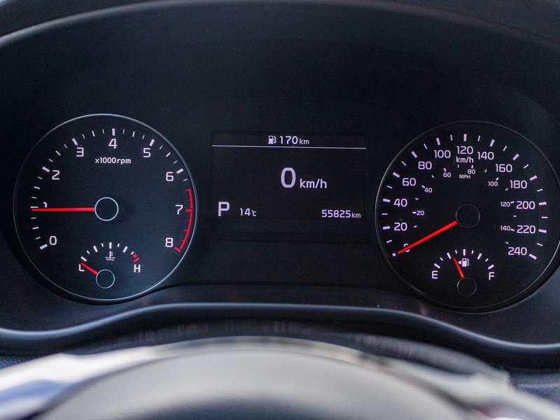 Kia Sportage EX TOIT AWD BLANC 55825KM 2022 1 PROPRIO PAS DE RECLAMATION AU CARFAX