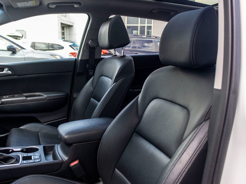 Kia Sportage EX PREMIUM S AWD CUIR TOIT BLANC 2022 1 PROPRIO