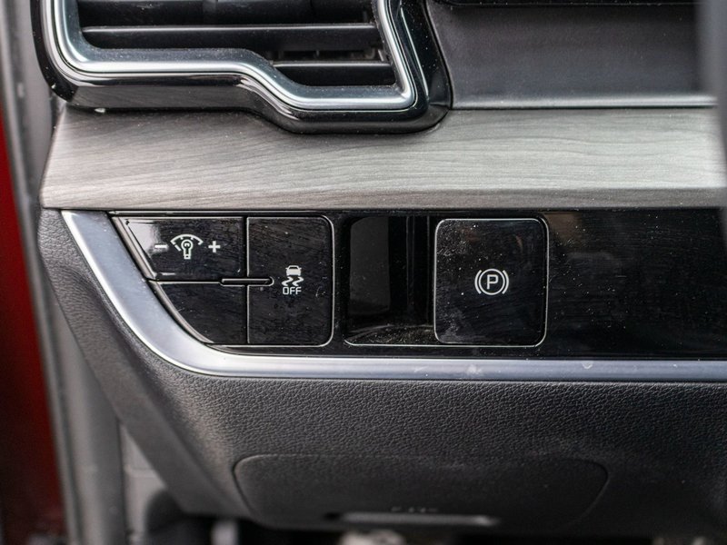 Kia Sportage X-LINE AWD CUIR 33360KM WOW 2023