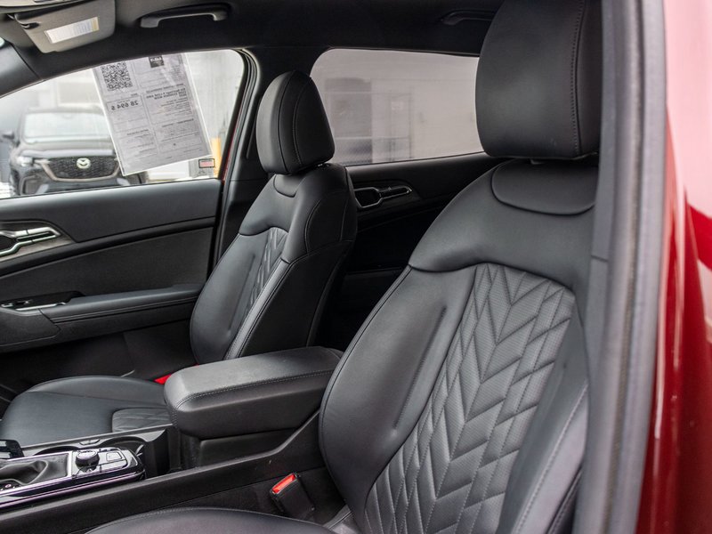 Kia Sportage X-LINE AWD CUIR 33360KM WOW 2023
