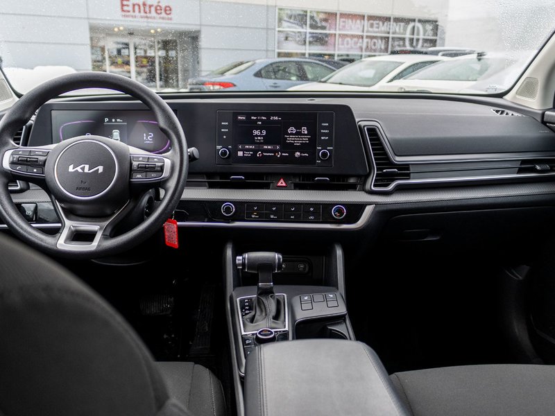 Kia Sportage LX AWD NOIR 18462KM 2023 PAS DE RECLAMATION AU CARFAX