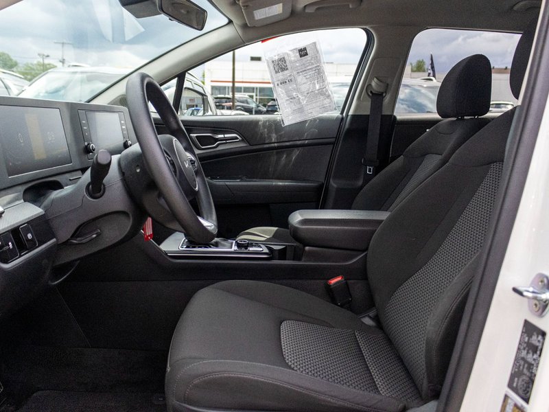 Kia Sportage LX AWD BLANC 2275KM 2024 PAS DE RECLAMATION AU CARFAX