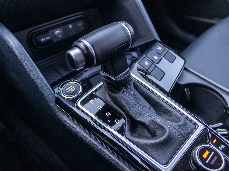 Kia Sportage EX AWD BLANC CUIR TOIT NAV 38001KM 2024 1 PROPRIO PAS DE RECLAMATION AU CARFAX