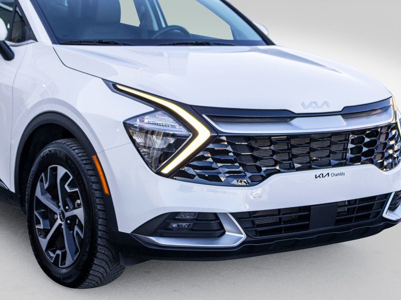 Kia Sportage EX AWD BLANC CUIR TOIT NAV 38001KM 2024 1 PROPRIO PAS DE RECLAMATION AU CARFAX