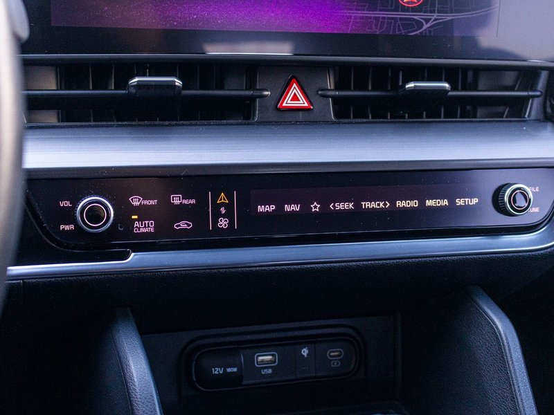 Kia Sportage EX AWD BLANC CUIR TOIT NAV 38001KM 2024 1 PROPRIO PAS DE RECLAMATION AU CARFAX