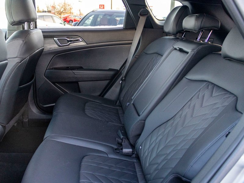 Kia Sportage X-LINE AWD GRIS CUIR NOIR 14564KM WOW 2024 1 PROPRIO PAS DE RECLAMATION AU CARFAX