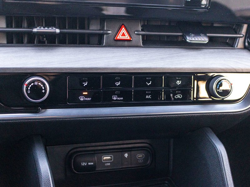 Kia Sportage X-LINE AWD GRIS CUIR NOIR 14564KM WOW 2024 1 PROPRIO PAS DE RECLAMATION AU CARFAX