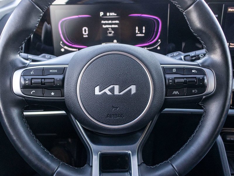 Kia Sportage X-LINE AWD GRIS CUIR NOIR 14564KM WOW 2024 1 PROPRIO PAS DE RECLAMATION AU CARFAX