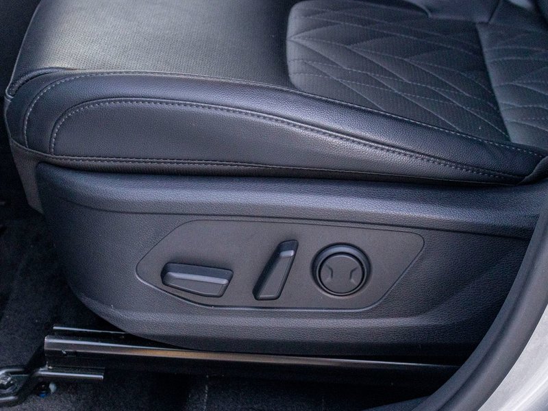 Kia Sportage X-LINE AWD GRIS CUIR NOIR 14564KM WOW 2024 1 PROPRIO PAS DE RECLAMATION AU CARFAX