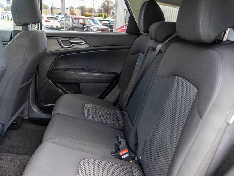 Kia Sportage LX AWD BLANC BAS KILO 2024 PAS DE RECLAMATION AU CARFAX