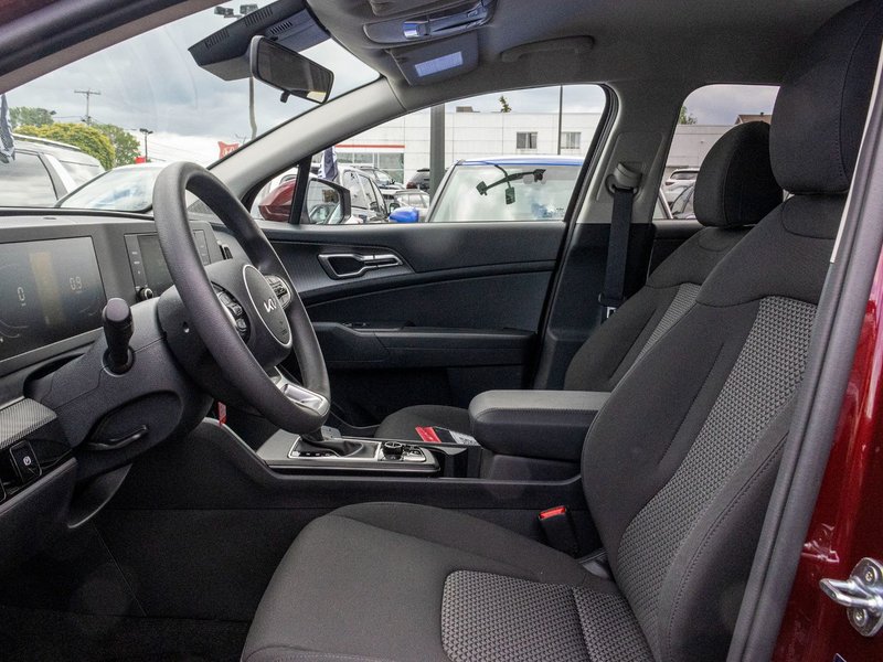 Kia Sportage LW AWD 1548KM WOW 2025 1 PROPRIO PAS DE RECLAMATION AU CARFAX