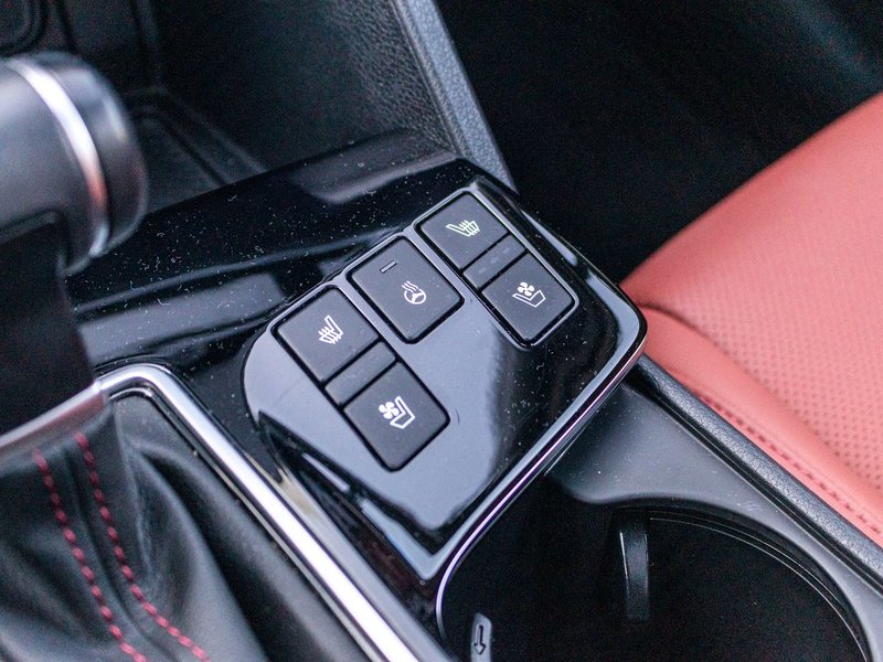 Kia Sportage EX PREMIUM BLANC CUIR ROUGE WOW 2025 PAS DE RECLAMATION AU CARFAX