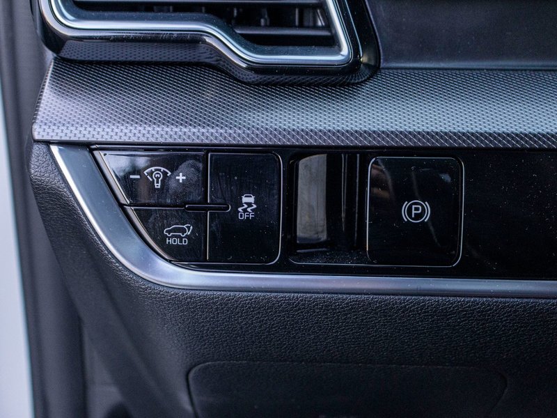 Kia Sportage EX PREMIUM BLANC CUIR ROUGE WOW 2025 PAS DE RECLAMATION AU CARFAX