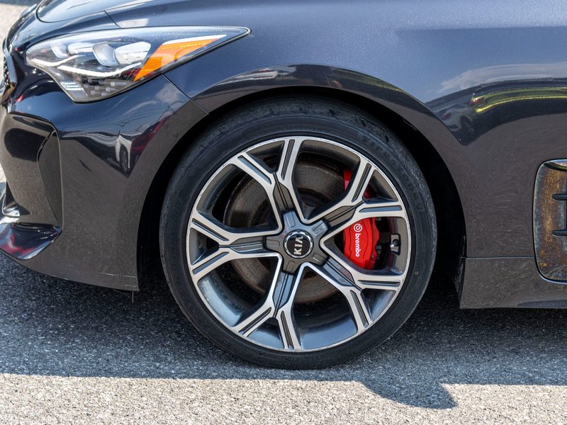 2018 Kia Stinger GT LIMITED AWD CUIR TOIT NAV 4 NEW TIRES