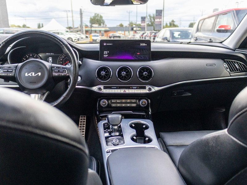 Kia Stinger GT LIMITED CUIR TOIT AWD ROUGE 2022 PAS DE RECLAMATION AU CARFAX