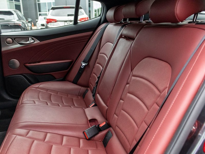 Kia Stinger GT ELITE RARE AWD CUIR ROUGE TOIT BAS KILO 2023