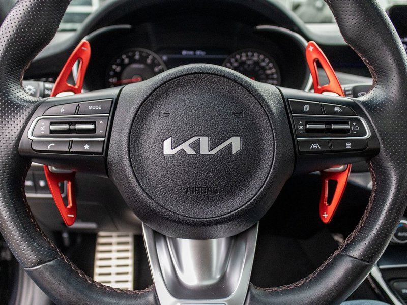 Kia Stinger GT ELITE RARE AWD CUIR ROUGE TOIT BAS KILO 2023
