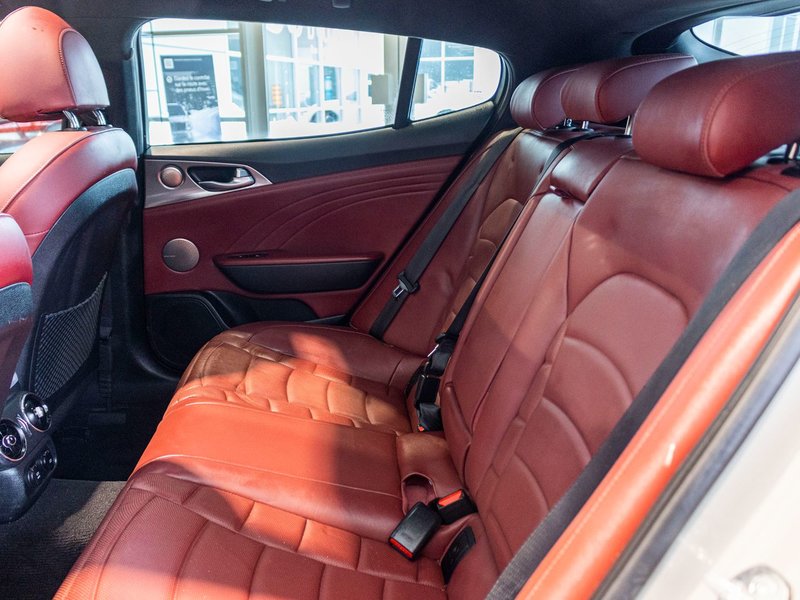 2023 Kia Stinger GT ELITE GRIS MAT CUIR ROUGE WOW 1 OWNER NO CARFAX CLAIM
