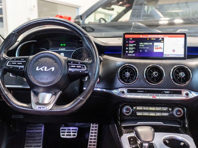 2023 Kia Stinger GT ELITE GRIS MAT CUIR ROUGE WOW 1 OWNER NO CARFAX CLAIM