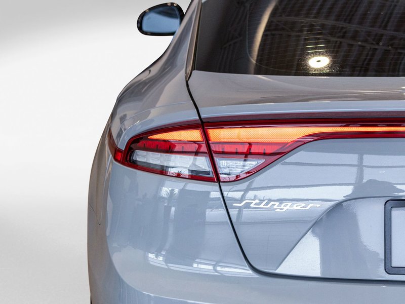 2023 Kia Stinger GT ELITE GRIS MAT CUIR ROUGE WOW 1 OWNER NO CARFAX CLAIM