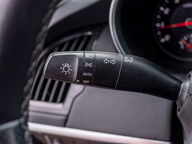 2023 Kia Stinger GT ELITE AWD CUIR TOIT ROUGE BAS KILO 1 OWNER