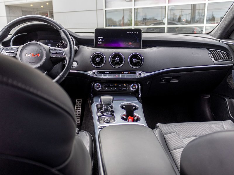 2023 Kia Stinger GT ELITE AWD CUIR TOIT ROUGE BAS KILO 1 OWNER