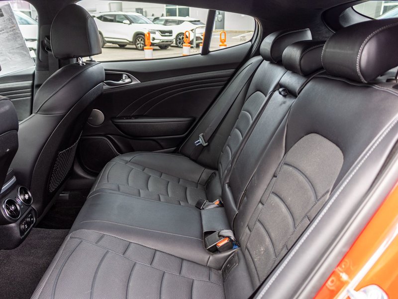 2023 Kia Stinger GT ELITE AWD CUIR TOIT ROUGE BAS KILO 1 OWNER