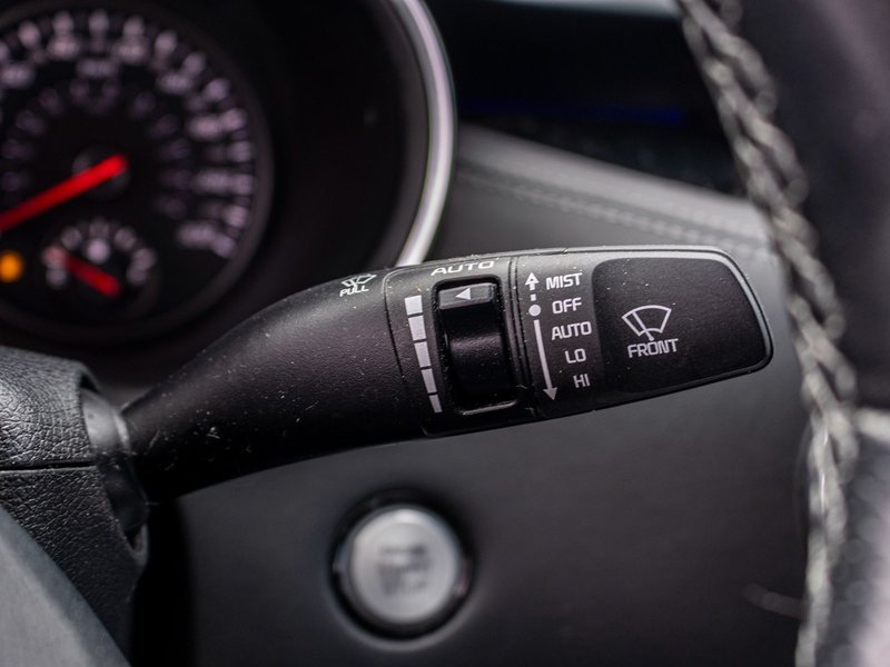 2023 Kia Stinger GT ELITE AWD CUIR TOIT ROUGE BAS KILO 1 OWNER